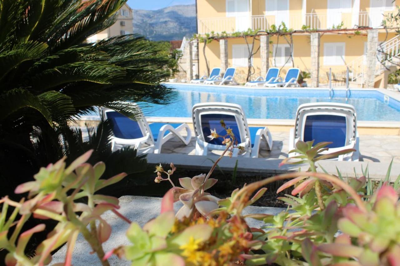 Spacious Bedroom For Two With Pool View - Pansion Hajduk Korčula Eksteriør bilde
